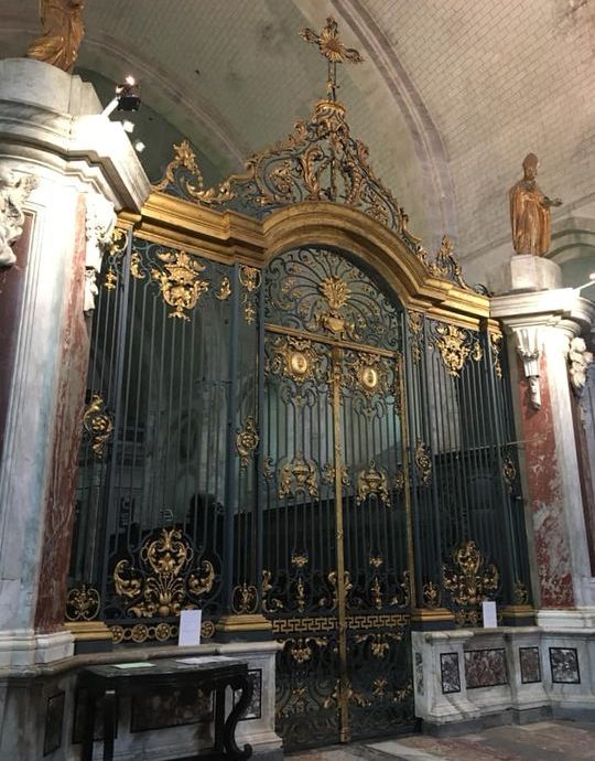 Intérieur de la cathédrale de Saint-Pons-de-Thomières