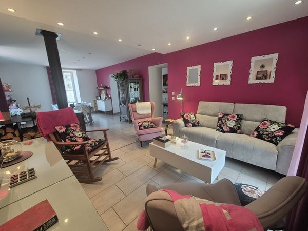 salon 1.DqcTW8zZ